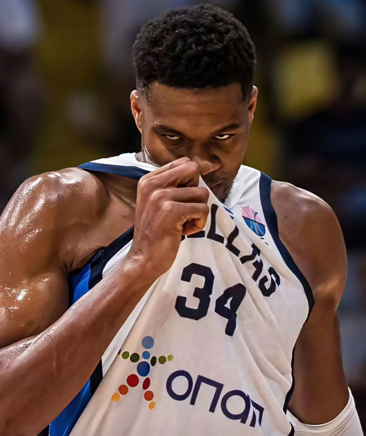 开云体育下载-关于欧篮联赛程吃紧，克里夫兰骑士冲刺阶段调整名单，管理层满意，年轻球员得到机会的信息