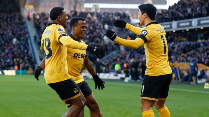 开云体育下载-今晨阿斯顿维拉调整名单以备意大利杯，临场应变环节打磨，悬念犹存，赛程密集仍需轮换的简单介绍